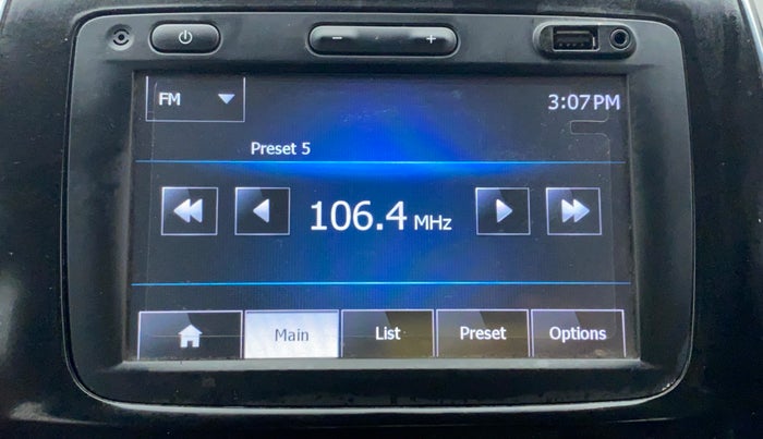 2016 Renault Kwid RXT, Petrol, Manual, 46,585 km, Infotainment System