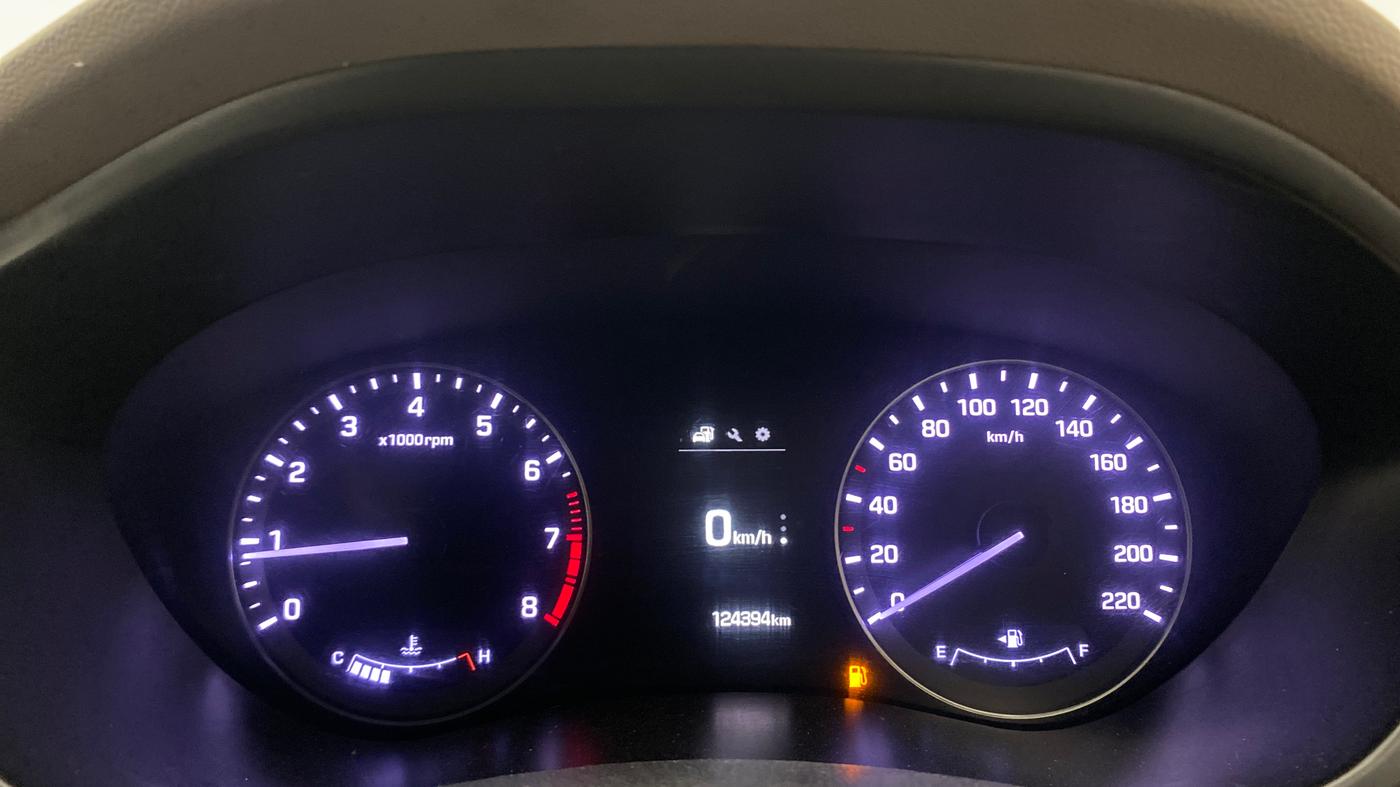 2016 Hyundai Elite i20 ASTA 1.2, Petrol, Manual, 1,24,350 km, Odometer Image