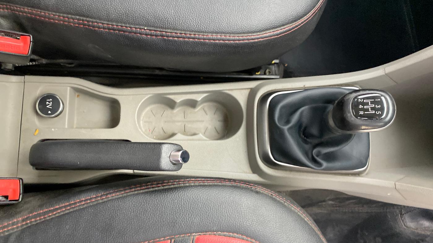 2017 Tata Tiago XZ PETROL, Petrol, Manual, 51,996 km, Gear Lever