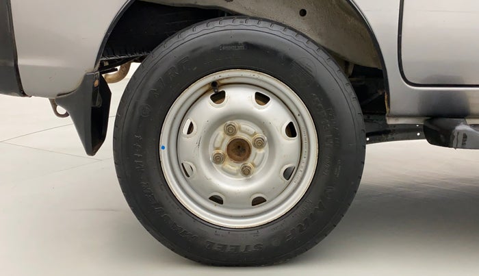 2018 Maruti Eeco 5 STR WITH A/C+HTR, Petrol, Manual, 57,196 km, Right Rear Wheel