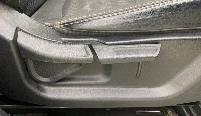 2022 KIA SONET HTK PLUS 1.0 IMT, Petrol, Manual, 38,249 km, Driver Side Adjustment Panel