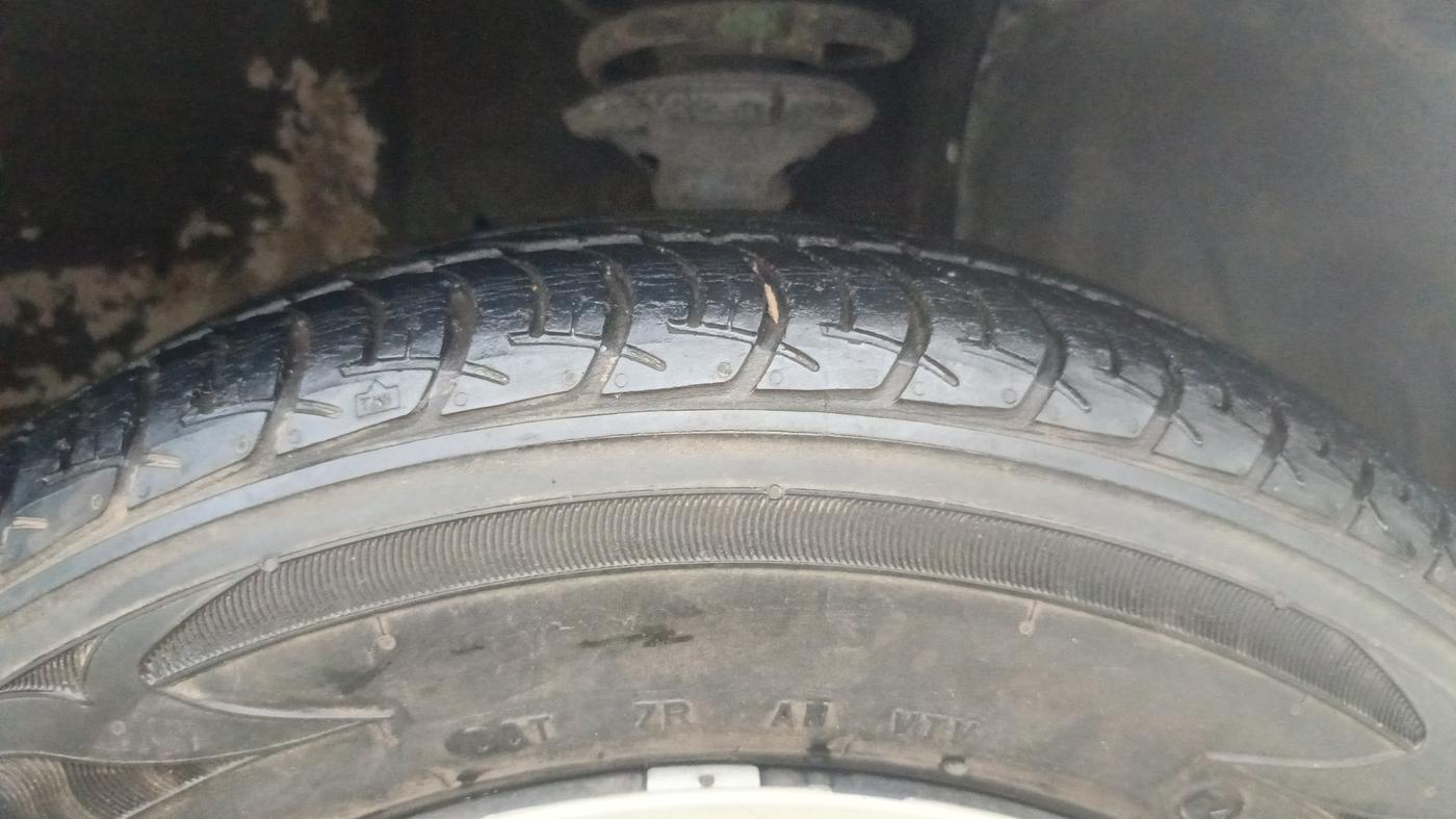 2019 Maruti New Wagon-R VXI 1.2, Petrol, Manual, 61,289 km, Right Front Tyre Tread