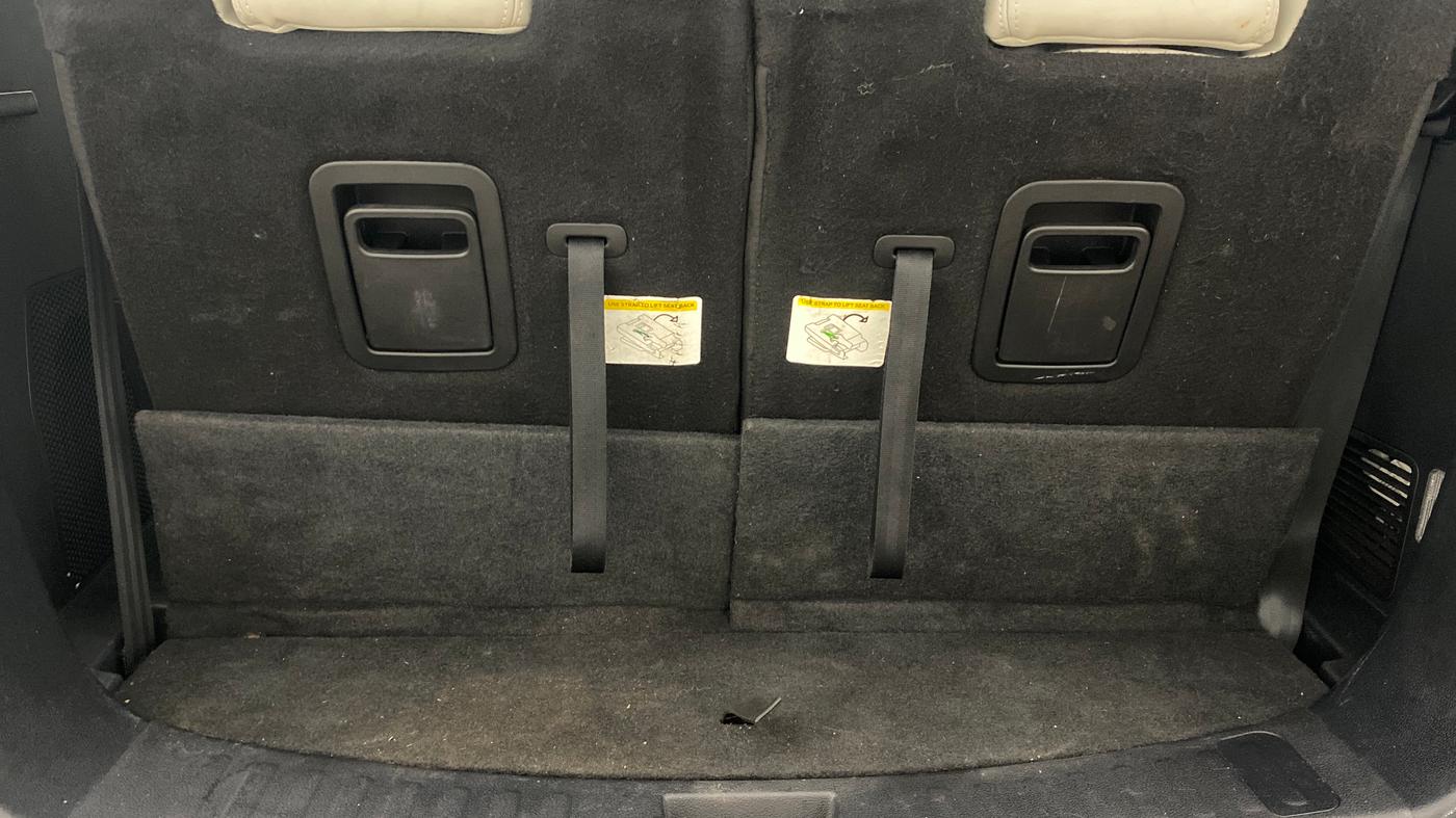 2023 Tata Safari XZA PLUS O 6STR, Diesel, Automatic, 1,11,940 km, Boot Inside