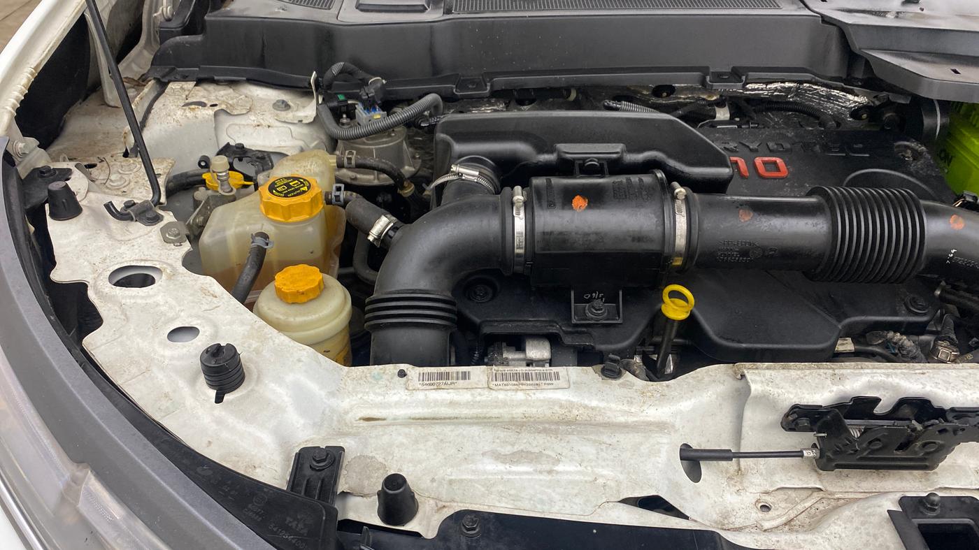 2023 Tata Safari XZA PLUS O 6STR, Diesel, Automatic, 1,11,940 km, Engine View - Right