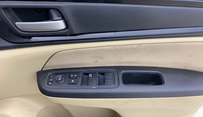 2018 Honda Amaze 1.5L I-DTEC V CVT, Diesel, Automatic, 67,350 km, Driver Side Door Panels Control