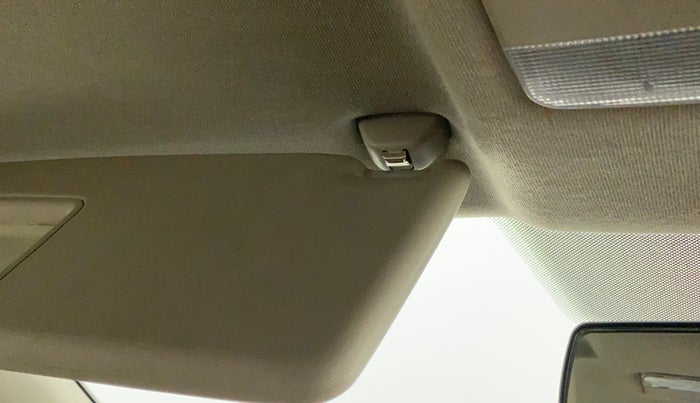 2012 Volkswagen Polo COMFORTLINE 1.2L PETROL, Petrol, Manual, 41,310 km, Ceiling - Sun visor missing