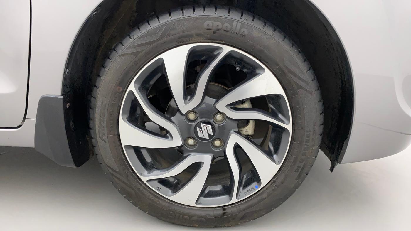 2021 Maruti Baleno ZETA CVT PETROL 1.2, Petrol, Automatic, 21,801 km, Right Front Wheel