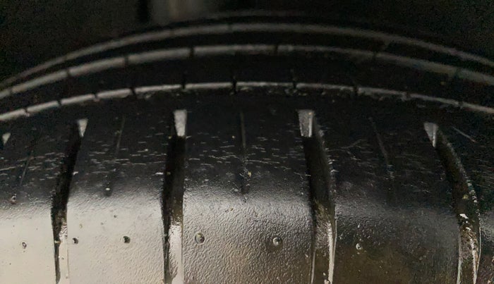 2021 Maruti Baleno ZETA CVT PETROL 1.2, Petrol, Automatic, 21,801 km, Right Rear Tyre Tread