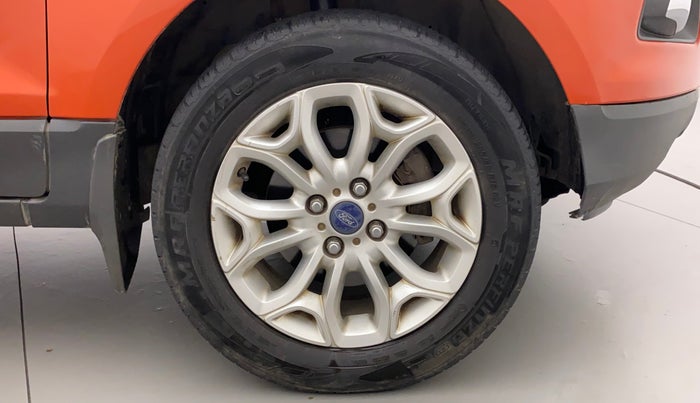2015 Ford Ecosport TITANIUM 1.5L DIESEL (OPT), Diesel, Manual, 1,20,208 km, Right Front Wheel