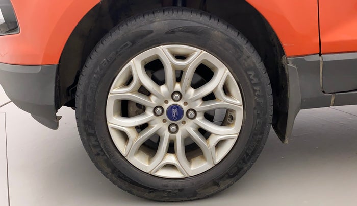 2015 Ford Ecosport TITANIUM 1.5L DIESEL (OPT), Diesel, Manual, 1,20,208 km, Left Front Wheel