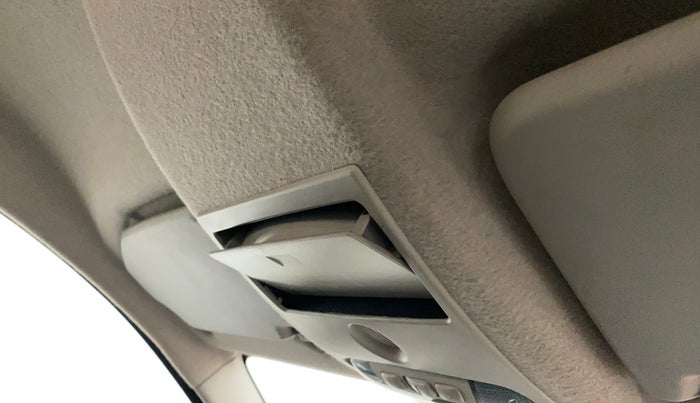 2015 Ford Ecosport TITANIUM 1.5L DIESEL (OPT), Diesel, Manual, 1,20,208 km, Ceiling - Sun Glass Holder not working