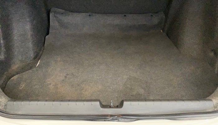 2016 Honda City 1.5L I-VTEC VX CVT, Petrol, Automatic, 73,688 km, Boot Inside