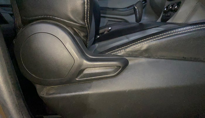 2021 Tata Tiago XTA PETROL, Petrol, Automatic, 49,311 km, Driver Side Adjustment Panel