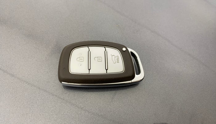 2019 Hyundai Elite i20 ASTA (O) CVT, Petrol, Automatic, 44,675 km, Key Close Up