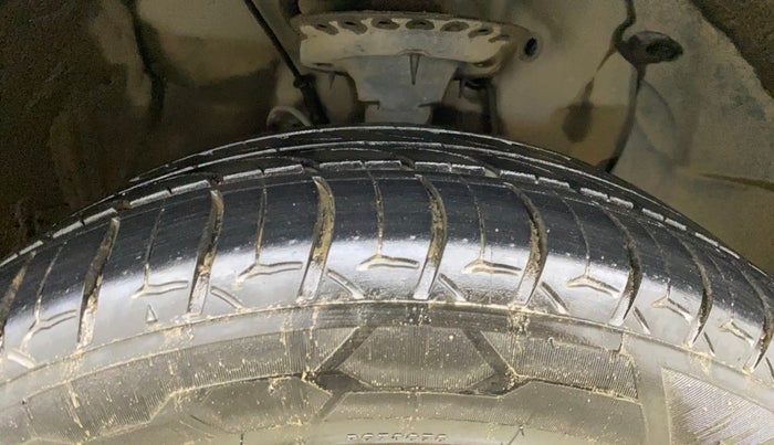 2019 Hyundai Elite i20 ASTA (O) CVT, Petrol, Automatic, 44,675 km, Right Front Tyre Tread