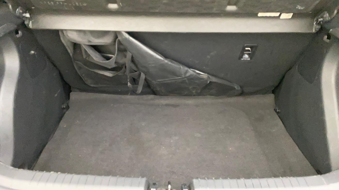 2019 Hyundai Elite i20 ASTA (O) CVT, Petrol, Automatic, 44,675 km, Boot Inside