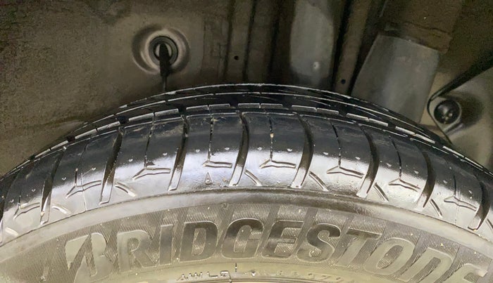 2019 Hyundai Elite i20 ASTA (O) CVT, Petrol, Automatic, 44,675 km, Left Rear Tyre Tread