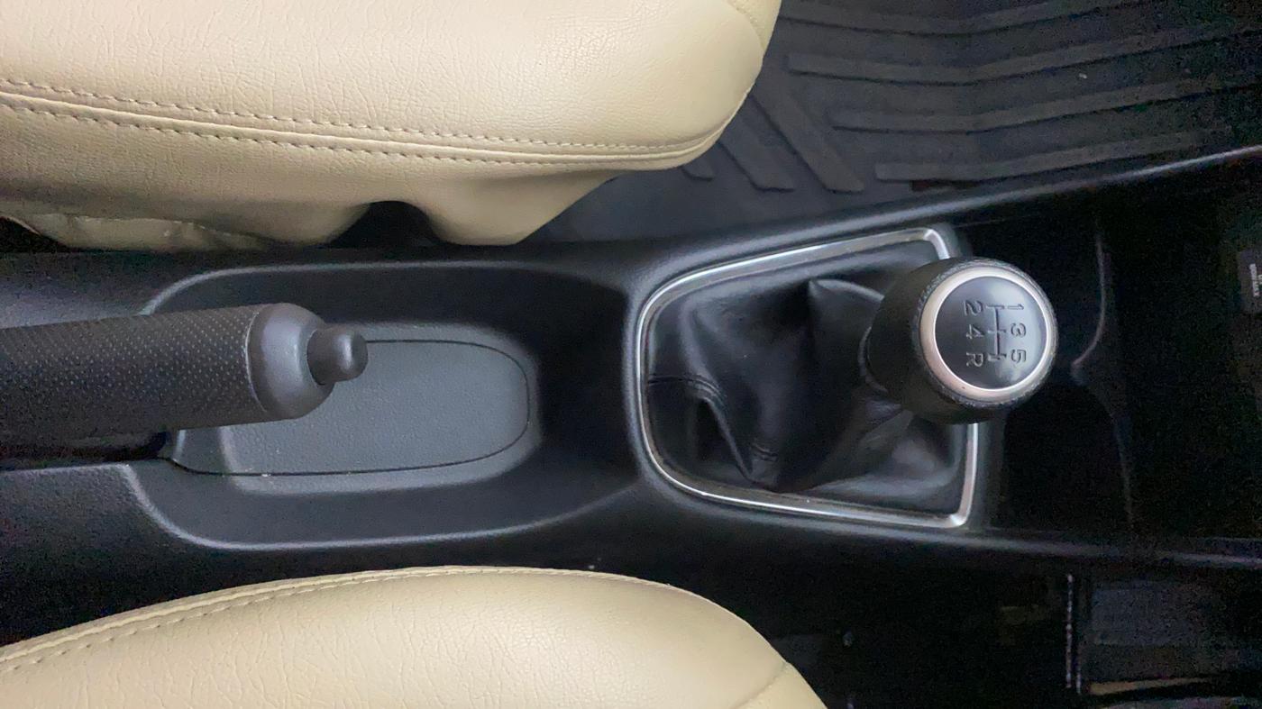 2023 Honda Amaze 1.2L I-VTEC VX, Petrol, Manual, 60,934 km, Gear Lever