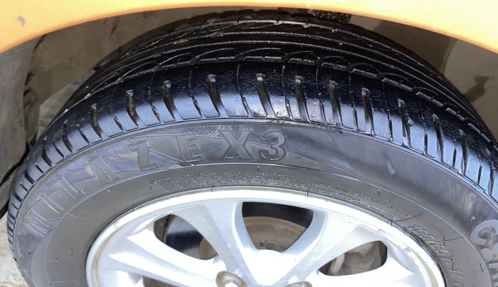 2014 Hyundai Grand i10 ASTA AT 1.2 KAPPA VTVT, Petrol, Automatic, 74,436 km, Right Front Tyre Tread