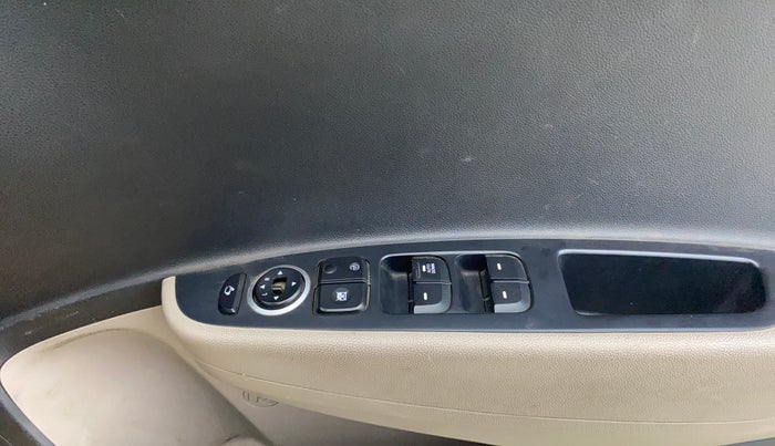 2014 Hyundai Grand i10 ASTA AT 1.2 KAPPA VTVT, Petrol, Automatic, 74,436 km, Driver Side Door Panels Control