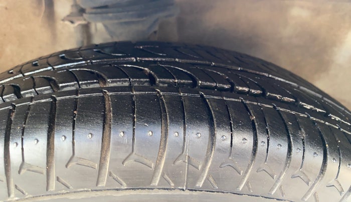 2014 Maruti Alto 800 LXI, Petrol, Manual, 41,791 km, Right Front Tyre Tread