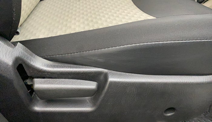 2022 Maruti Alto VXI PLUS, Petrol, Manual, 3,869 km, Driver Side Adjustment Panel