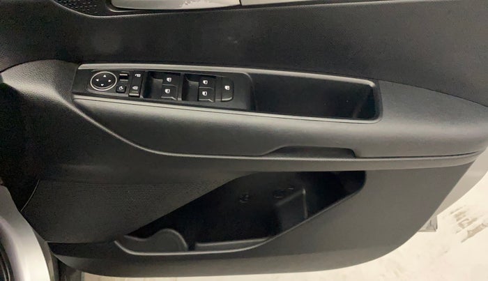 2020 KIA SONET HTK PLUS 1.5, Diesel, Manual, 60,014 km, Driver Side Door Panels Control