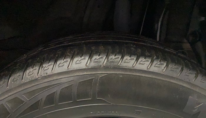 2020 KIA SONET HTK PLUS 1.5, Diesel, Manual, 60,014 km, Left Rear Tyre Tread