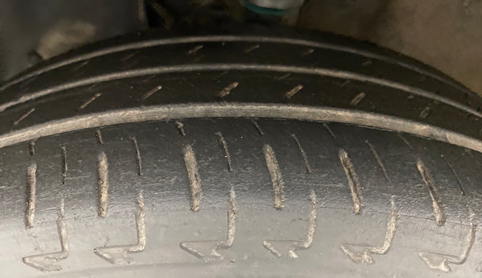 2017 Maruti IGNIS DELTA 1.2 AMT, Petrol, Automatic, 18,159 km, Left Front Tyre Tread