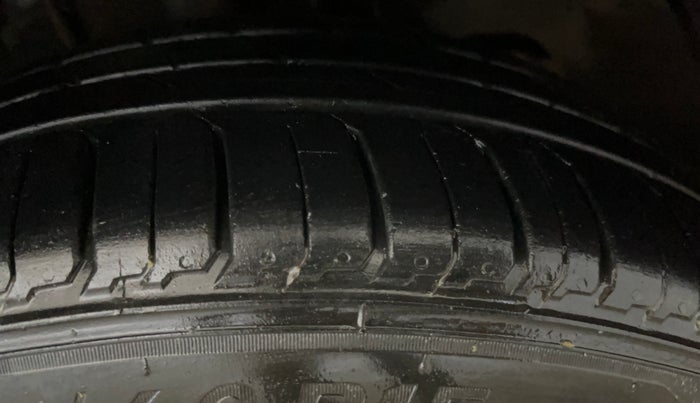 2022 Tata TIGOR XZ CNG, CNG, Manual, 44,932 km, Right Front Tyre Tread