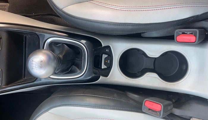 2018 Jeep Compass LIMITED 2.0 DIESEL, Diesel, Manual, 1,06,555 km, Gear Lever