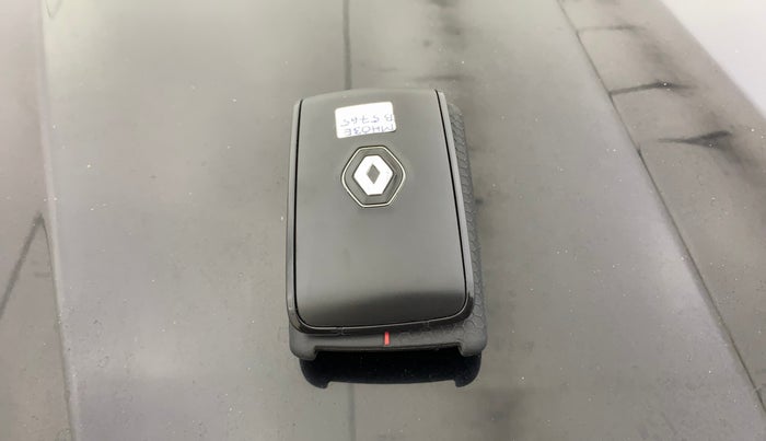 2023 Renault Kiger RXZ TURBO CVT, Petrol, Automatic, 48,965 km, Key Close Up