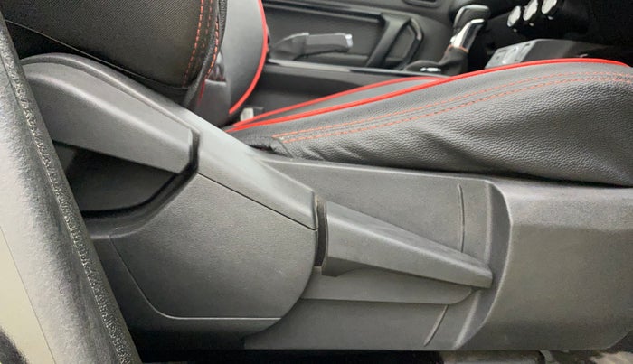 2023 Renault Kiger RXZ TURBO CVT, Petrol, Automatic, 48,965 km, Driver Side Adjustment Panel