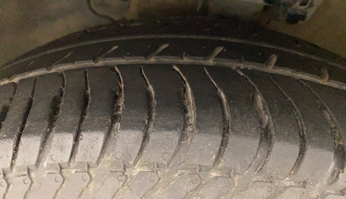 2018 Hyundai Verna 1.6 CRDI SX + AT, Diesel, Automatic, 55,912 km, Left Front Tyre Tread