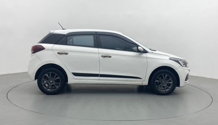 2020 Hyundai Elite i20 SPORTZ PLUS 1.2, Petrol, Manual, 59,999 km, Right Side View