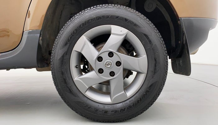 2015 Renault Duster RXZ 110 4WD, Diesel, Manual, 63,309 km, Left Rear Wheel