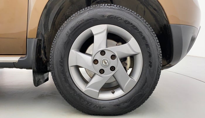 2015 Renault Duster RXZ 110 4WD, Diesel, Manual, 63,309 km, Right Front Wheel