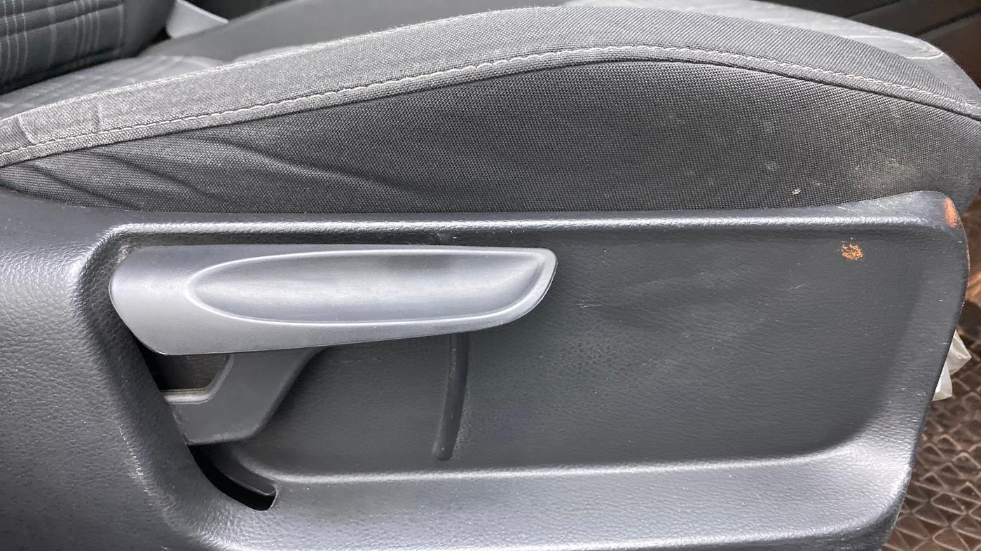 2019 Volkswagen Polo GT TSI AT, Petrol, Automatic, 91,737 km, Driver Side Adjustment Panel