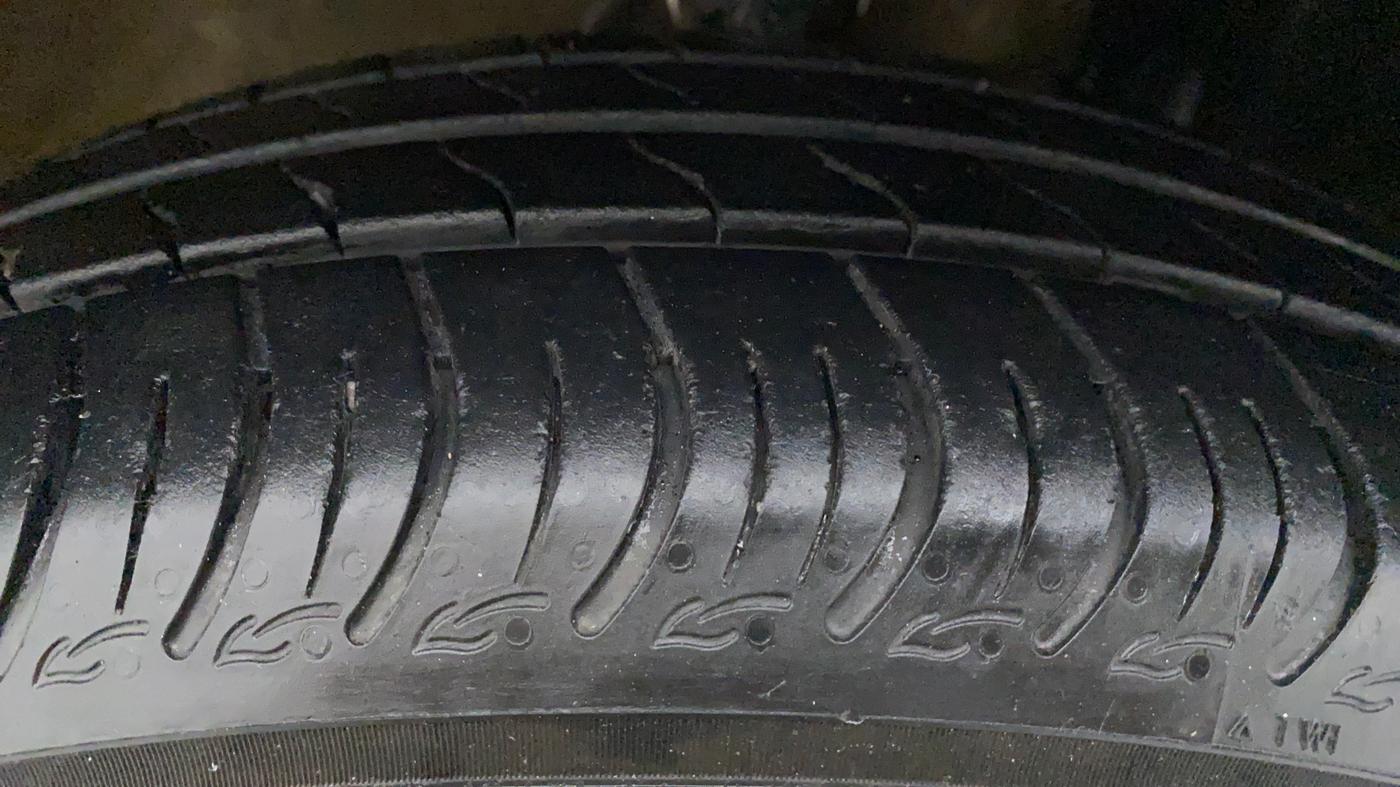 2020 Maruti New Wagon-R VXI 1.0, Petrol, Manual, 13,705 km, Right Rear Tyre Tread