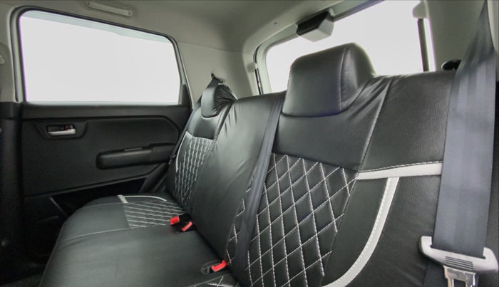2020 Maruti New Wagon-R VXI 1.0, Petrol, Manual, 13,705 km, Right Side Rear Door Cabin