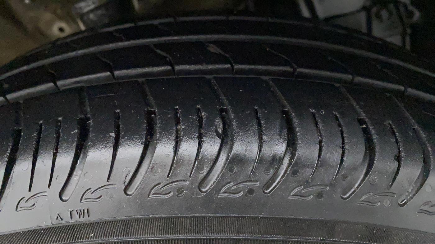 2020 Maruti New Wagon-R VXI 1.0, Petrol, Manual, 13,705 km, Left Rear Tyre Tread