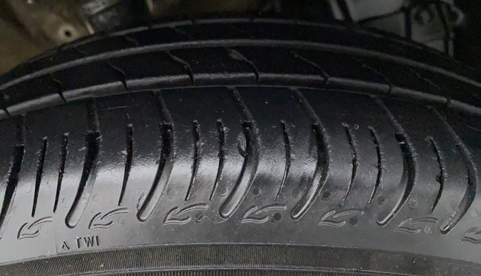 2020 Maruti New Wagon-R VXI 1.0, Petrol, Manual, 13,705 km, Left Rear Tyre Tread