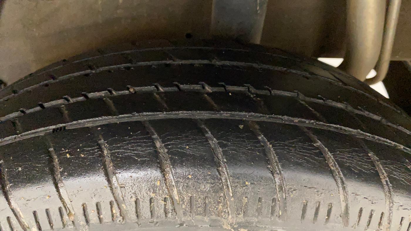 2017 Maruti Celerio VXI (O), Petrol, Manual, 57,214 km, Left Rear Tyre Tread