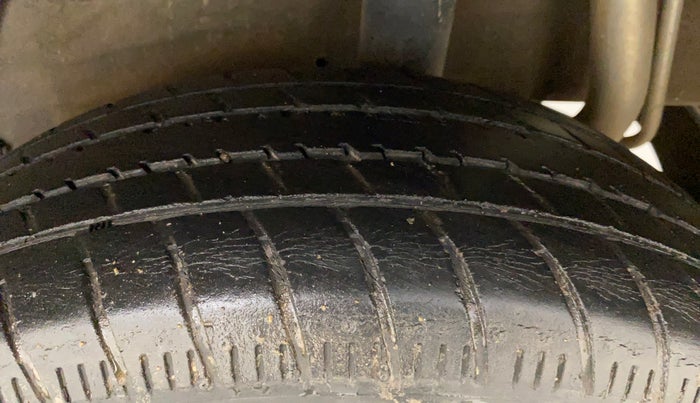 2017 Maruti Celerio VXI (O), Petrol, Manual, 57,214 km, Left Rear Tyre Tread