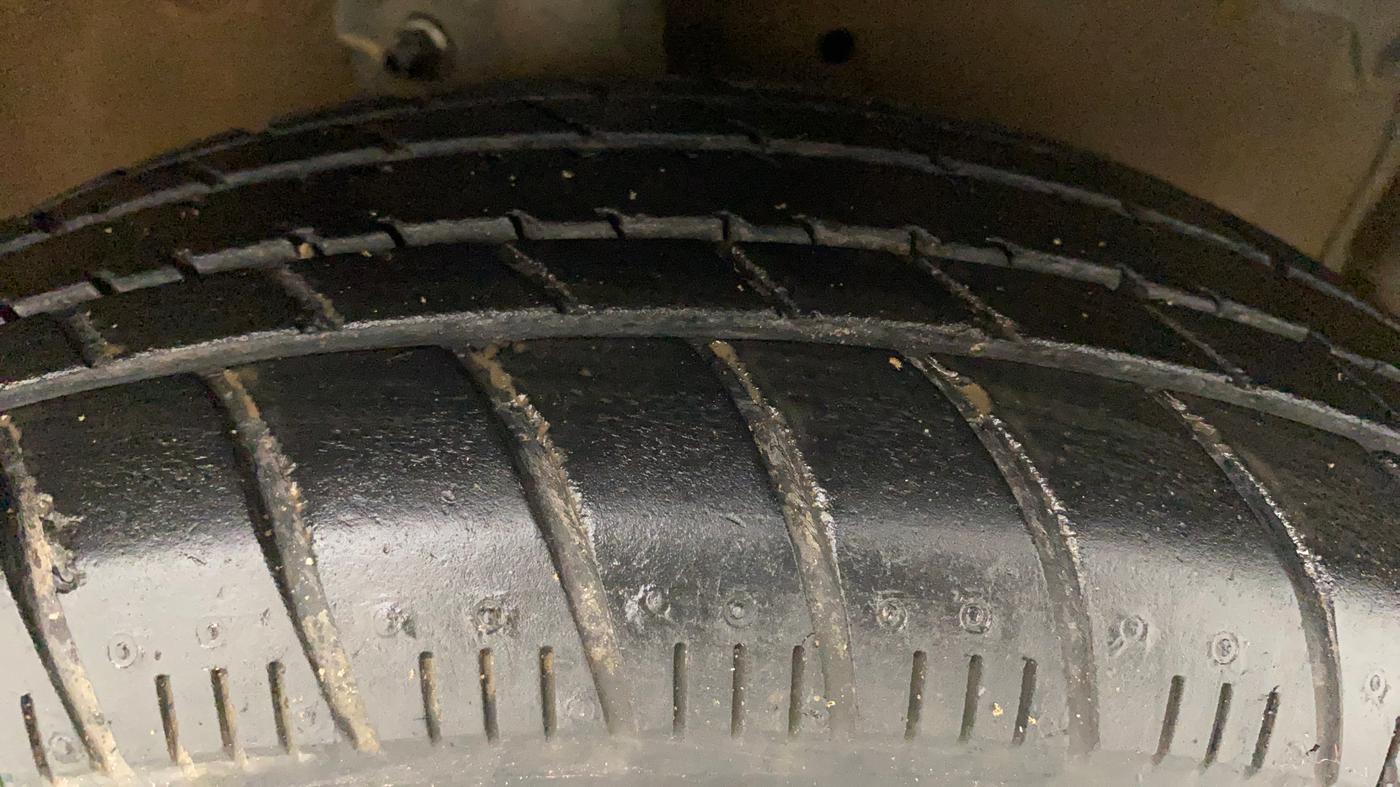 2017 Maruti Celerio VXI (O), Petrol, Manual, 57,214 km, Right Front Tyre Tread