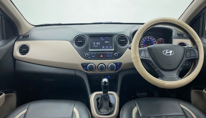 2017 Hyundai Grand i10 SPORTZ (O) 1.2 AT VTVT, Petrol, Automatic, 52,861 km, Dashboard