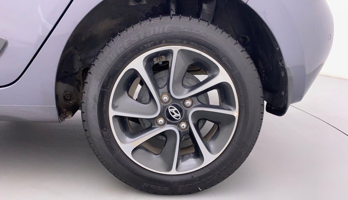 2017 Hyundai Grand i10 SPORTZ (O) 1.2 AT VTVT, Petrol, Automatic, 52,861 km, Left Rear Wheel
