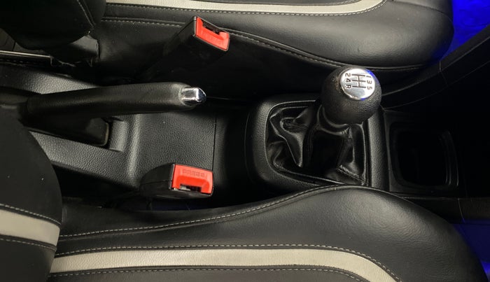 2014 Maruti Swift VXI, Petrol, Manual, 54,439 km, Gear Lever