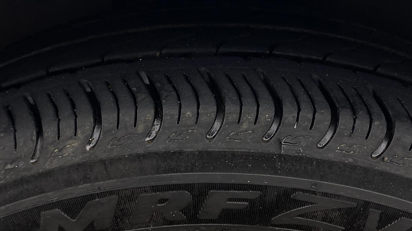 2018 Maruti IGNIS DELTA 1.2, Petrol, Manual, 43,161 km, Left Front Tyre Tread