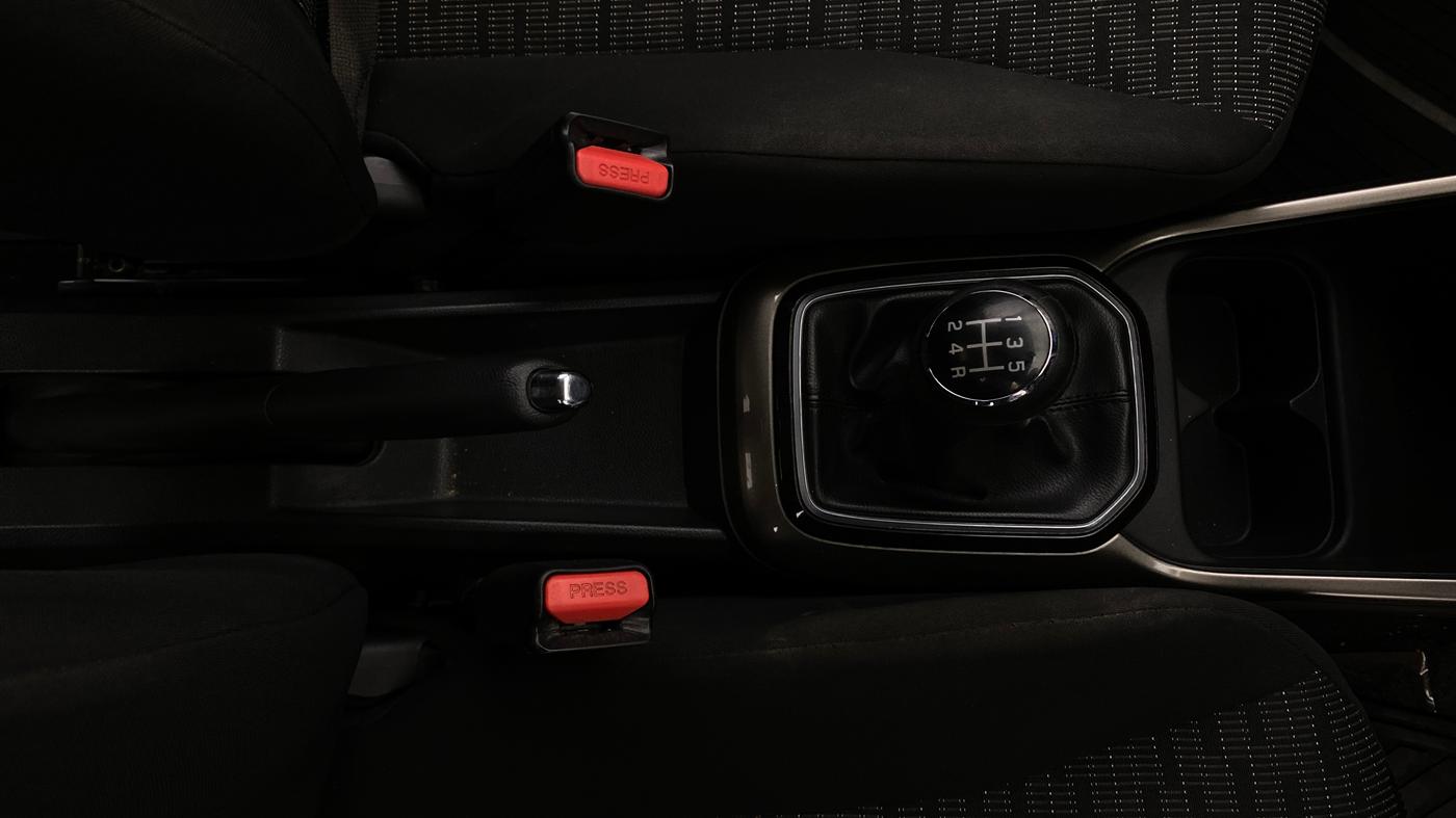 2018 Maruti IGNIS DELTA 1.2, Petrol, Manual, 43,161 km, Gear Lever